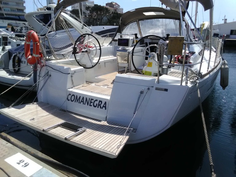 Hire a Jeanneau Sun Odyssey 419 Marina de Palamós