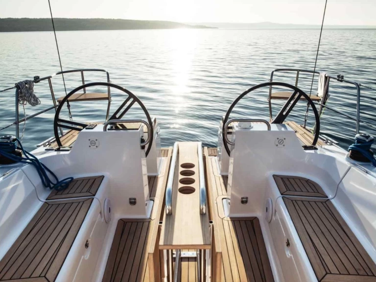 Charter a Elan Impression 40.1 in Punat on Samboat