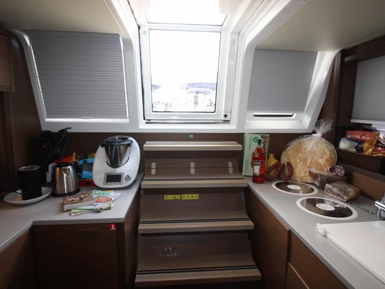 Hire Catamaran with or without skipper Lagoon Antigua