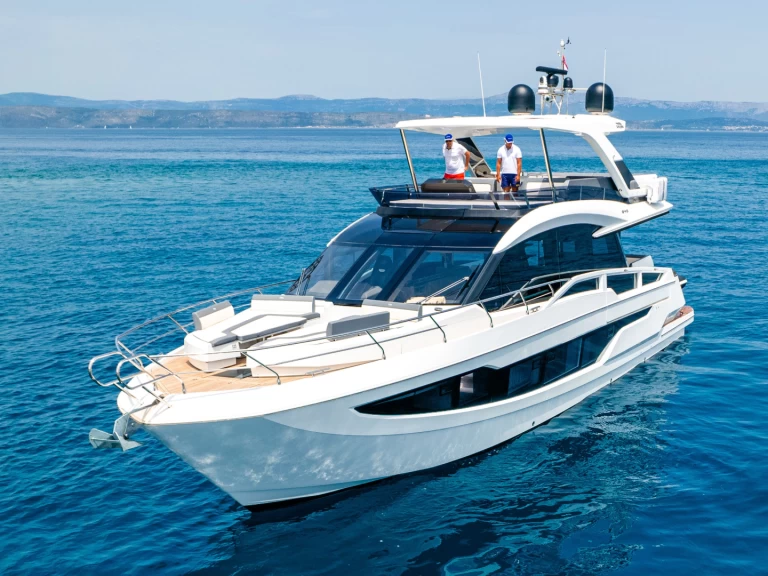 Luxury Yacht hire in Seget Donji - Galeon Galeon 640 Fly