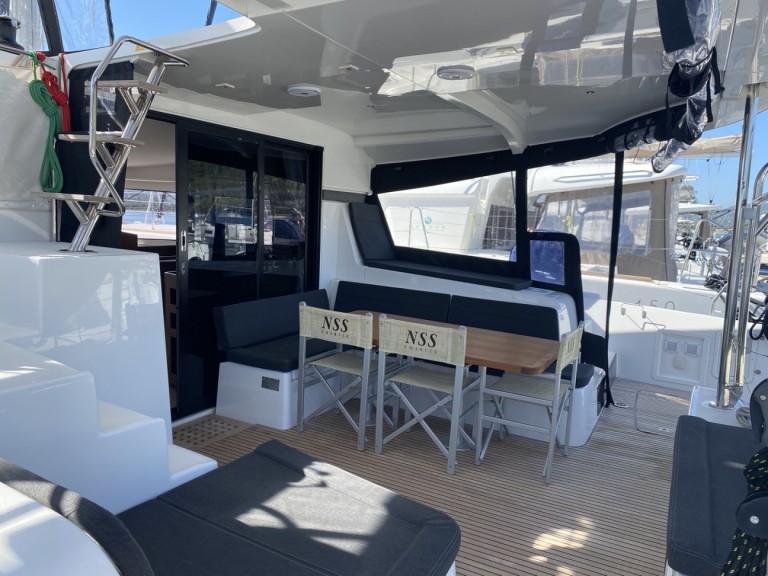 Charter a Lagoon Lagoon 42 in Cugnana Verde on Samboat