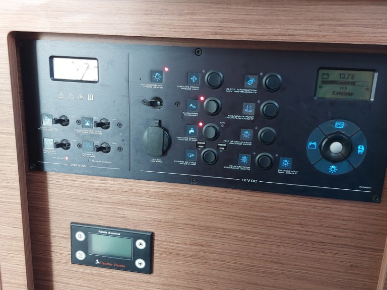 Hire Catamaran with or without skipper Lagoon Sukošan