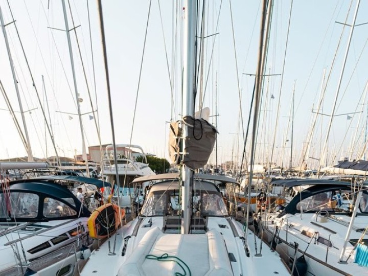 Sailboat hire in Lefkáda - Jeanneau Sun Odyssey 479