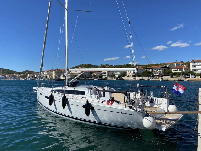 Yacht charter Jezera - Dehler Dehler 38 SQ on SamBoat