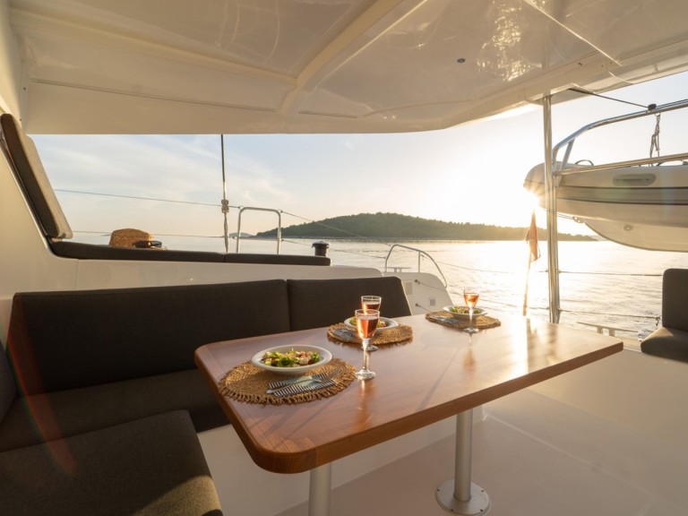 Hire Catamaran with or without skipper Lagoon Šibenik