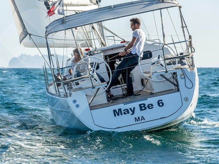 Yacht charter Marseille - Elan Elan 35 Impression on SamBoat