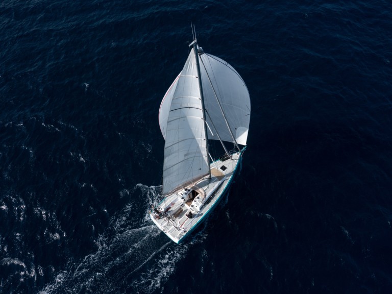 Sailboat to hire Marseille at the best price