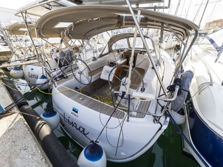 Charter a Bavaria Cruiser 34 Style in Zadar on Samboat