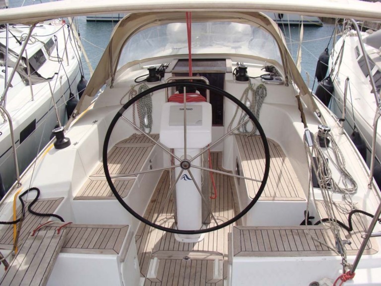 Hire Sailboat with or without skipper Hanse Alimos