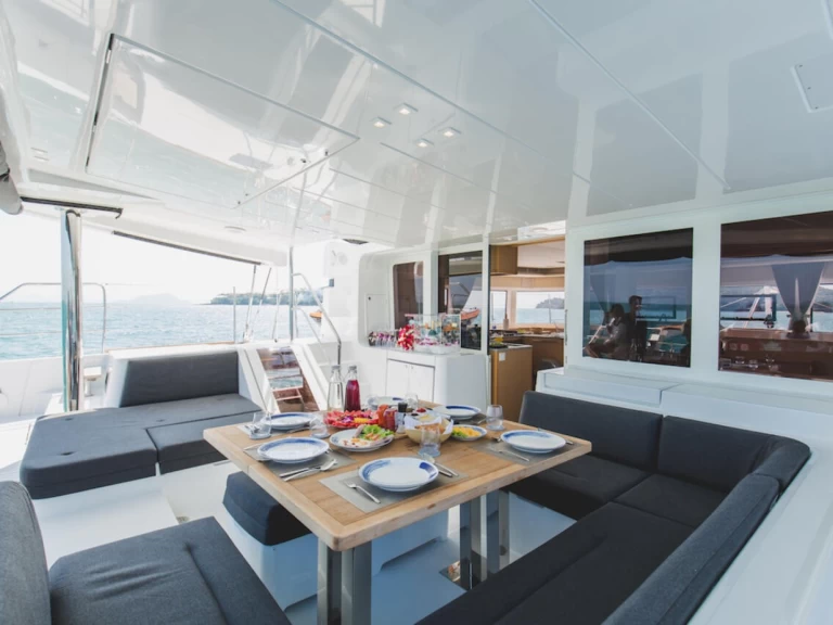 Catamaran to hire Ao Po at the best price