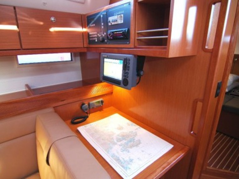 Yacht hire Olbia cheap Cruiser 45