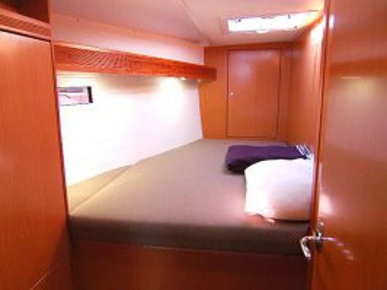 Sailboat hire in Olbia - Bavaria Cruiser 45