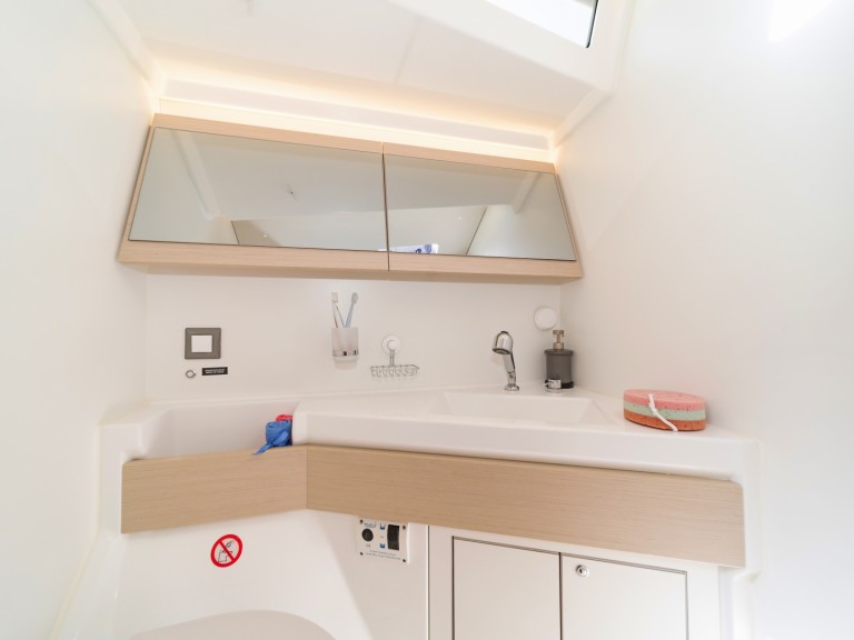 Sailboat hire in Kos - Bénéteau Oceanis 46.1