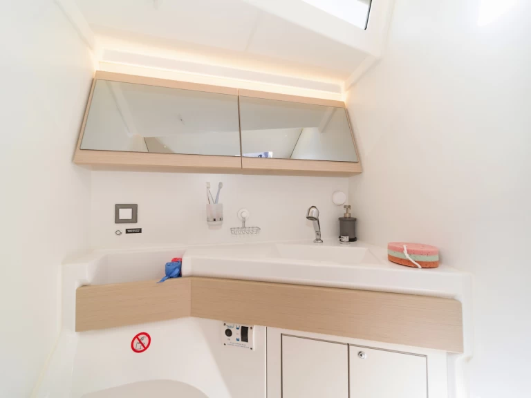 Sailboat hire in Kos - Bénéteau Oceanis 46.1