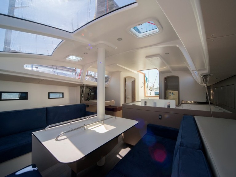 RM RM 1260 charter bareboat or skippered in  Antibes