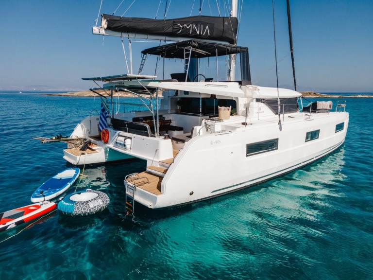 Yacht hire Piraeus cheap Lagoon 46