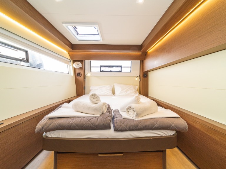 Charter a Lagoon Lagoon 50 in Alimos on Samboat