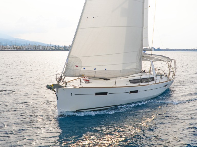 Charter a Bénéteau Oceanis 41 in Kos on Samboat