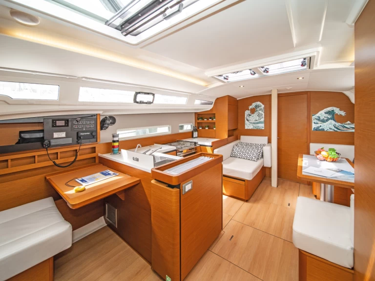 Hire Sailboat with or without skipper Jeanneau Kos