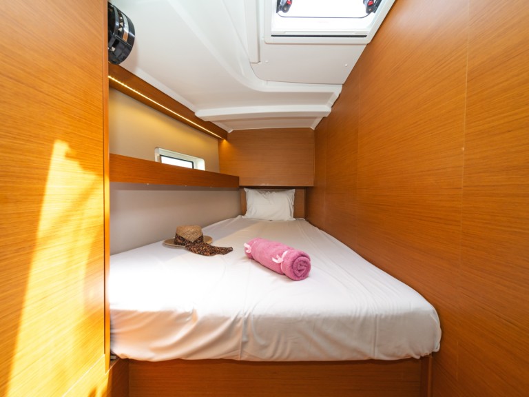 Hire a Jeanneau Sun Odyssey 490 Kos