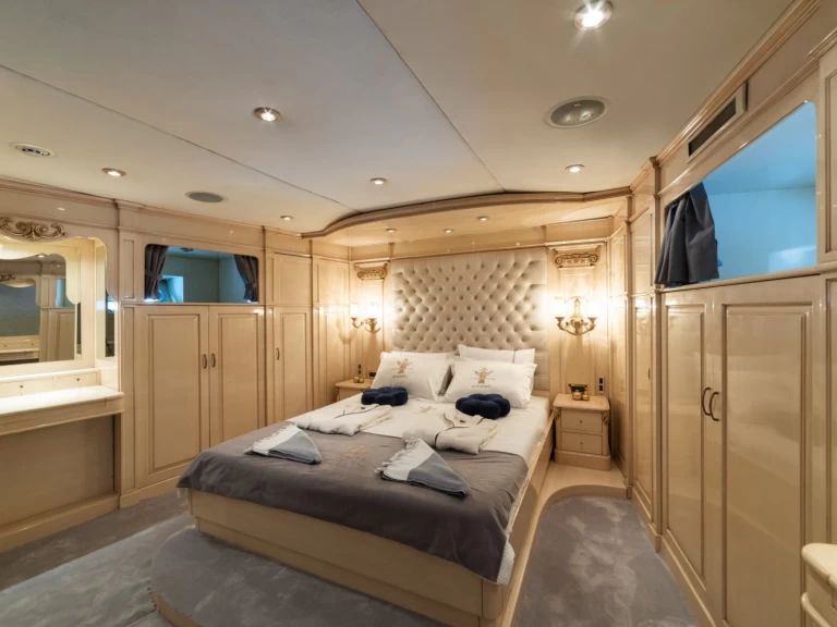 Charter a lürssen custom in Bodrum on Samboat