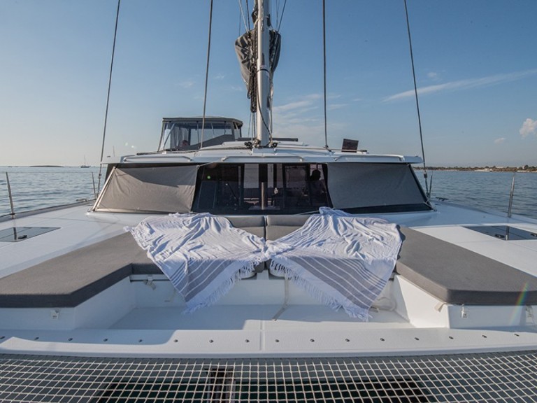 Hire a Fountaine Pajot Astrea 42 Alimos