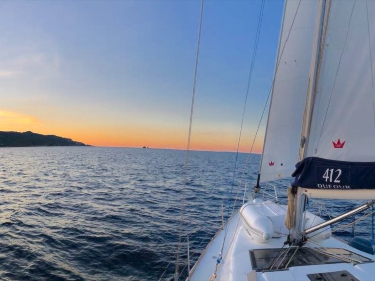 Sailboat to hire Portoferraio at the best price