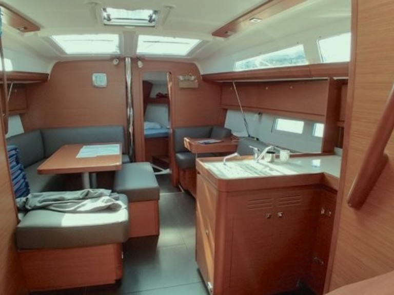 Yacht charter Portoferraio - Dufour Dufour 412 on SamBoat