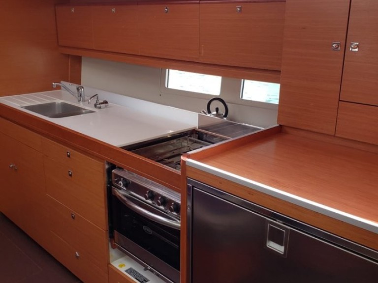 Hire a Dufour Dufour 460 Grand Large Palma de Mallorca