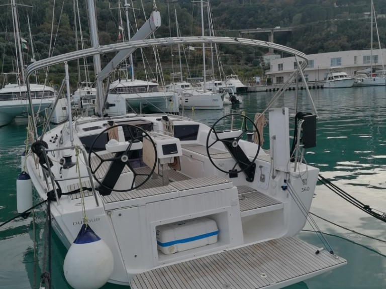Sailboat to hire Capo d'Orlando at the best price