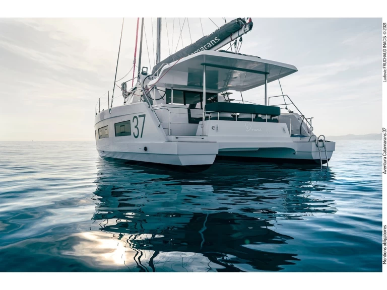 Hire Catamaran with or without skipper Aventura Valencia