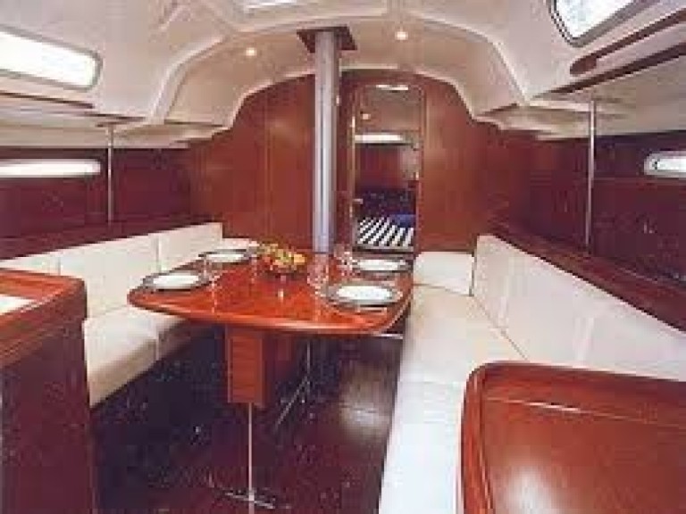 Sailboat to hire Primošten at the best price