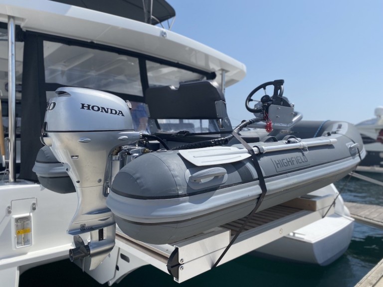 Catamaran hire in Šibenik - Lagoon Lagoon 46