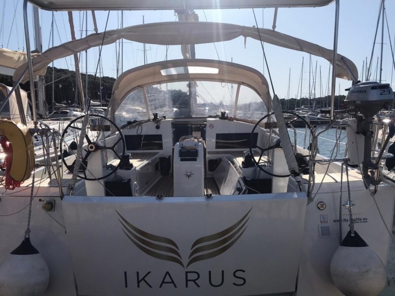 Charter a Jeanneau Sun Odyssey 440 in Pula on Samboat