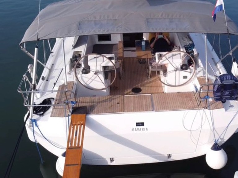 Yacht hire Pula cheap Bavaria C45