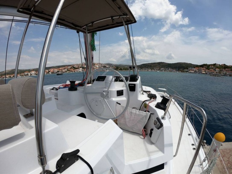 Yacht charter Rogoznica - Bali Bali Catspace Voile on SamBoat