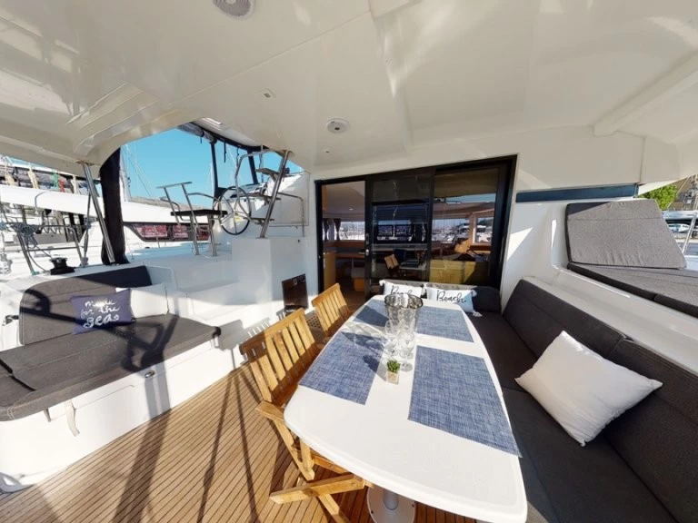 Hire Catamaran with or without skipper Lagoon Trogir