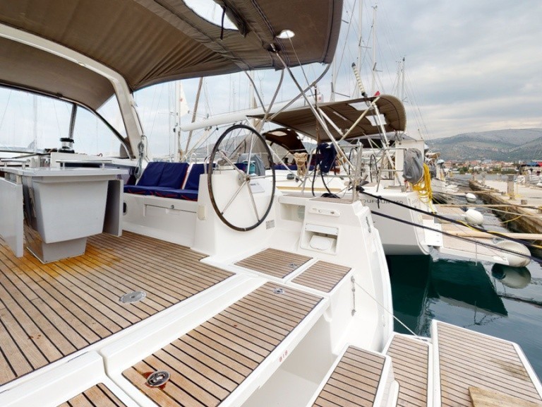 Yacht charter Trogir - Bénéteau Oceanis 48 on SamBoat