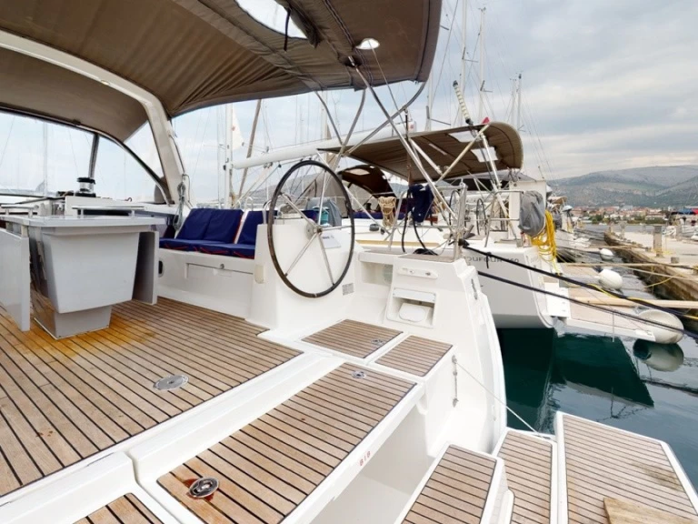 Yacht charter Trogir - Bénéteau Oceanis 48 on SamBoat