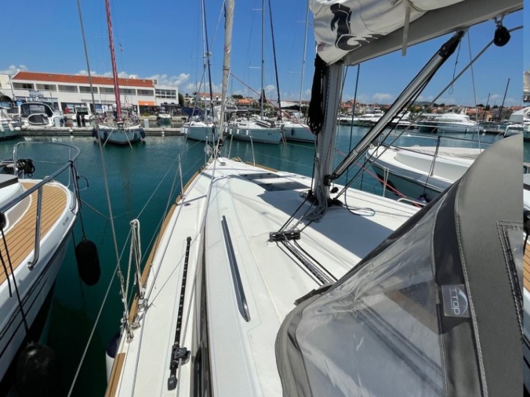 Hire Sailboat with or without skipper Bénéteau Pirovac