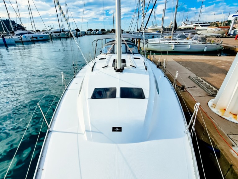 Hire a Bavaria Bavaria Cruiser 46 Style - 3 cab. Bodrum