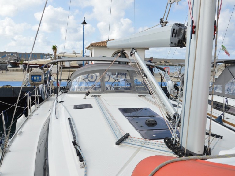 Yacht hire Tropea cheap Cruiser 46