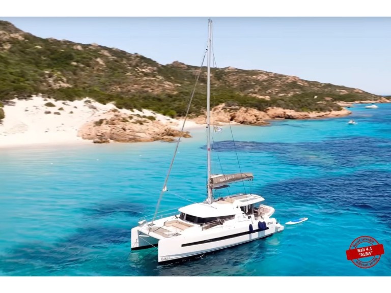 Catamaran hire in Cannigione - Bali Catamarans Bali 4.1