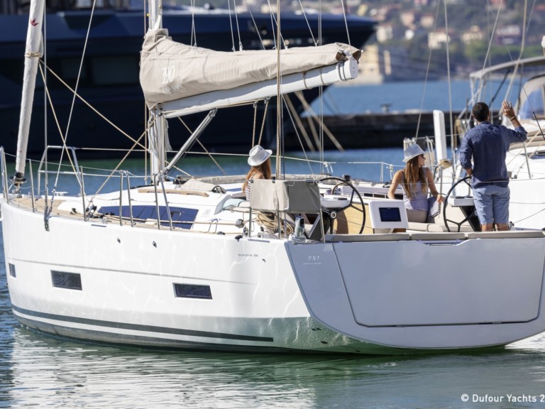 Sailboat to hire Marseille at the best price