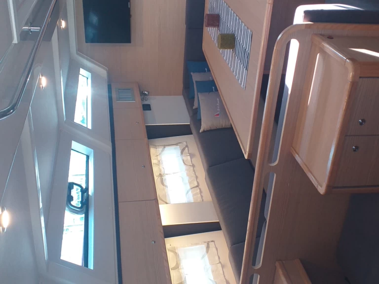 Sailboat to hire Trogir at the best price