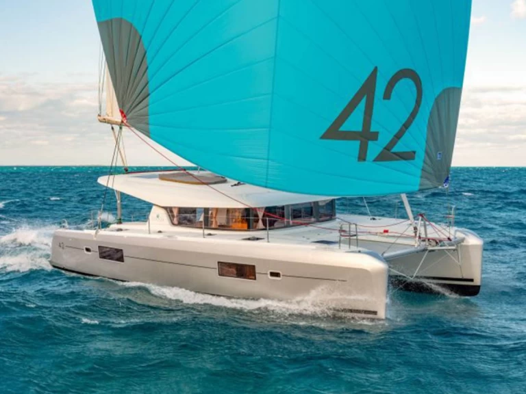 Hire Catamaran with or without skipper Lagoon Marmaris