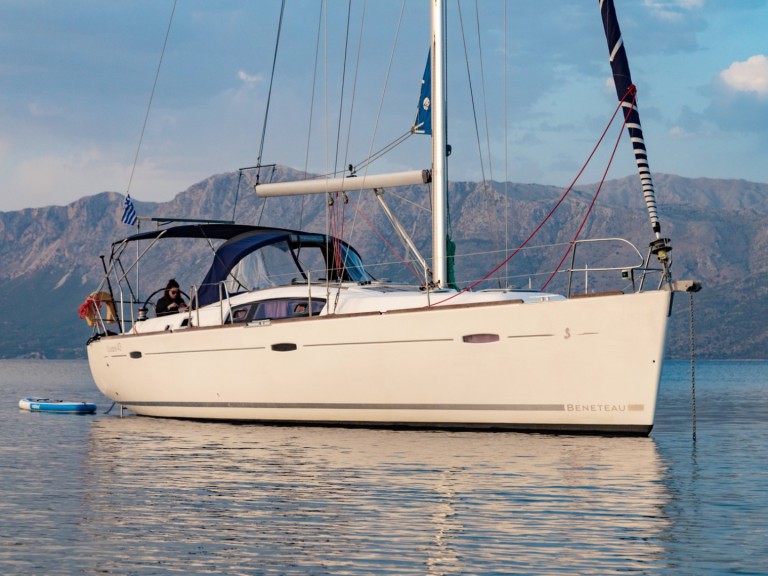 Yacht charter Nikiána - Bénéteau Oceanis 43 on SamBoat