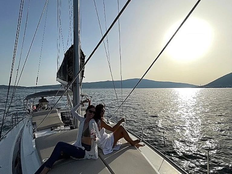 Hire a Bavaria Cruiser 46 Kotor