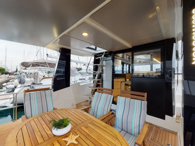 Hire Luxury Yacht with or without skipper Cobra Yachts Trogir