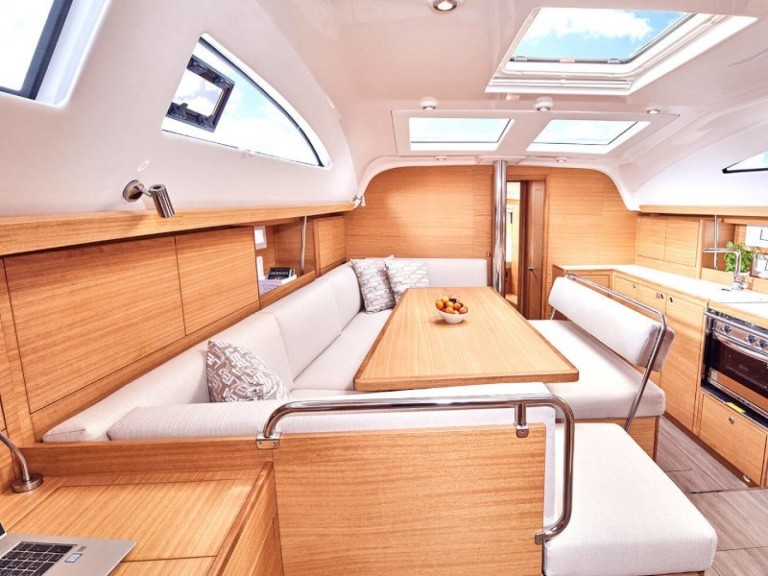 Yacht hire Alimos cheap Impression 45.1